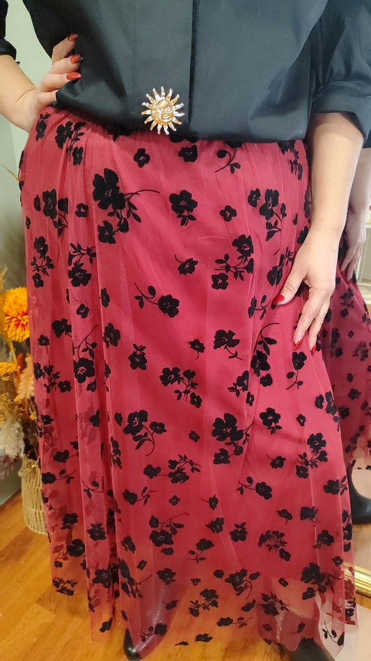 Jupe tulle bordeaux motifs velours