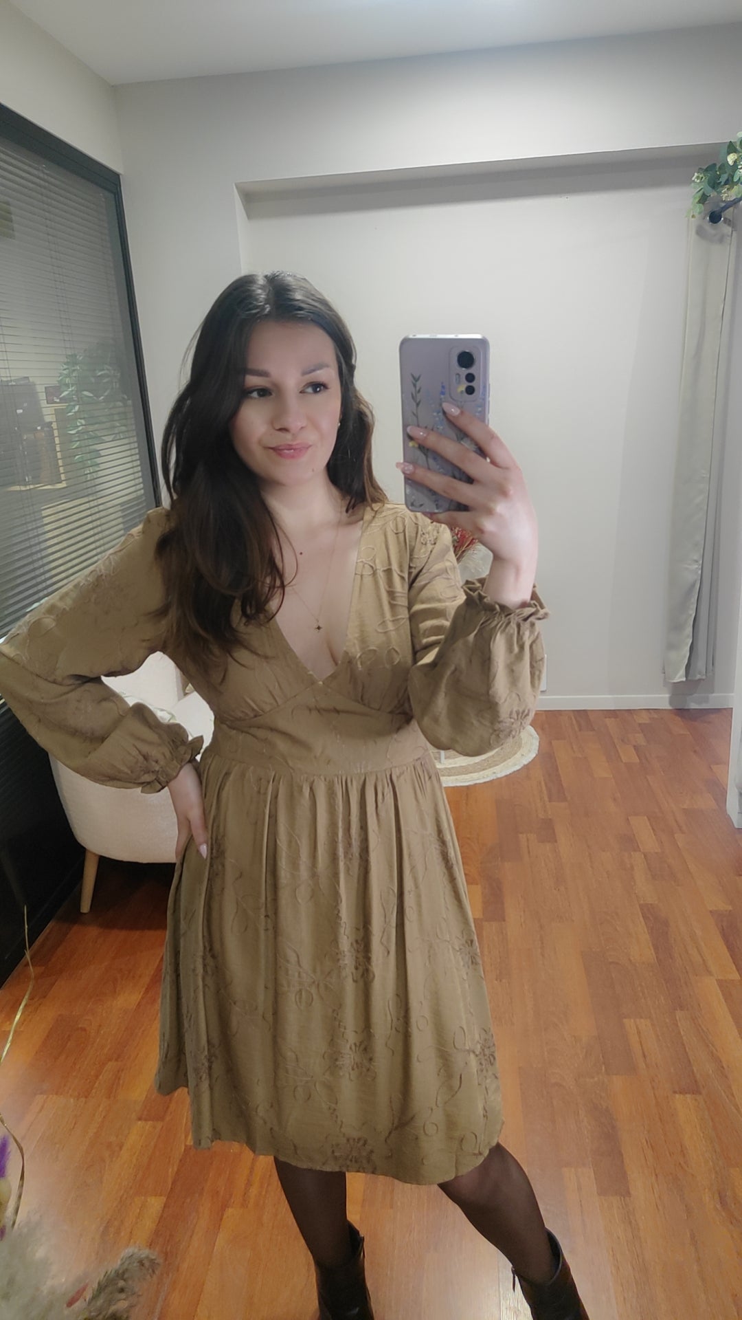 Robe camel brodée